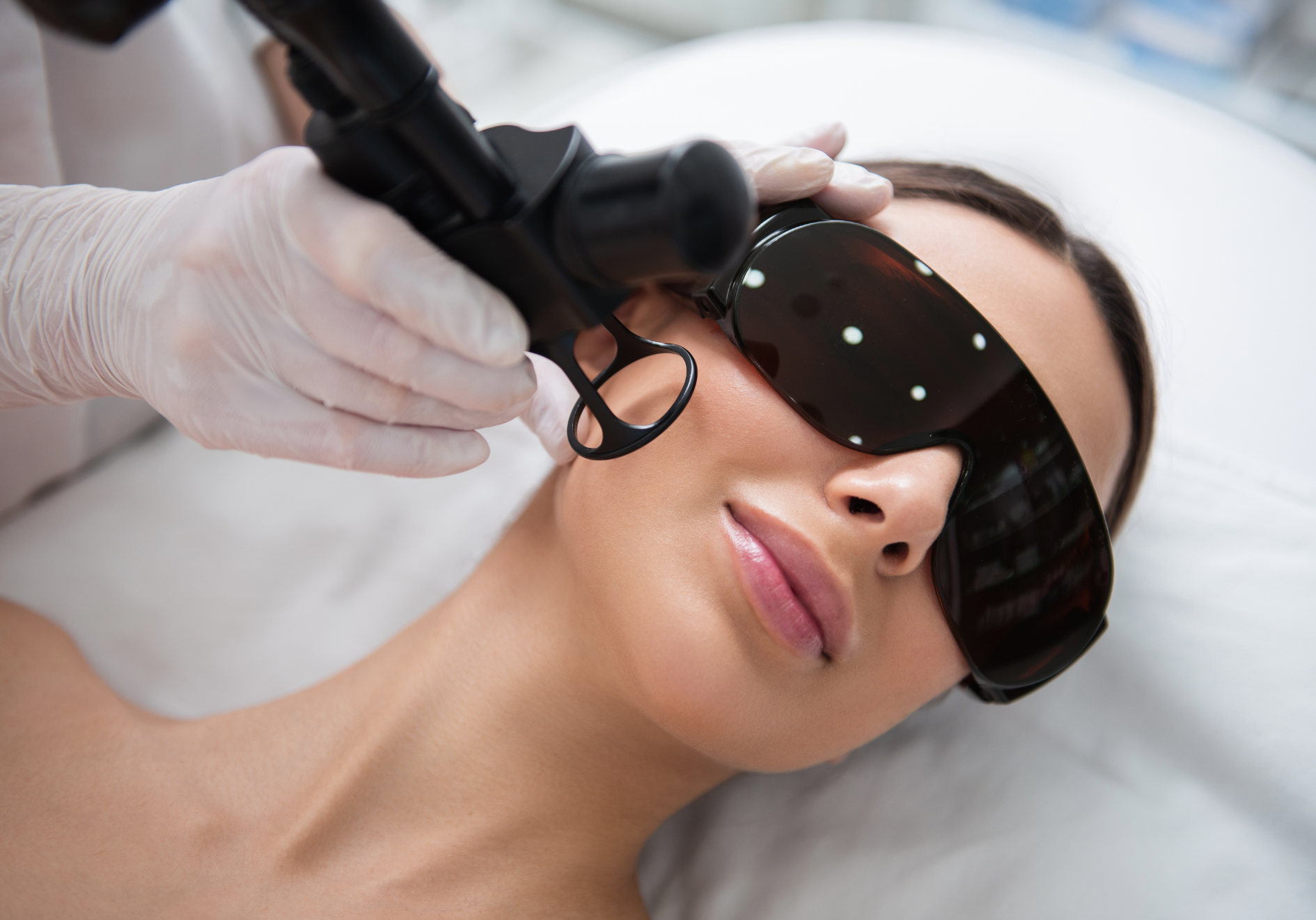 Skin Tightening & Lifting